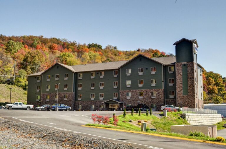 1116058 380629325395952 1679163730 o 1 768x509