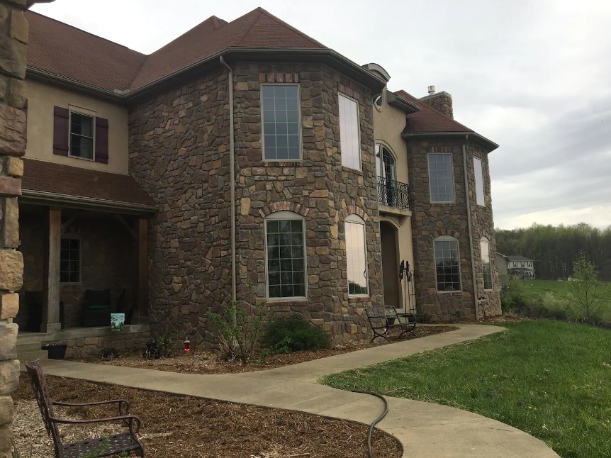 Web capture 14 7 2023 103633 www.airbnb.com