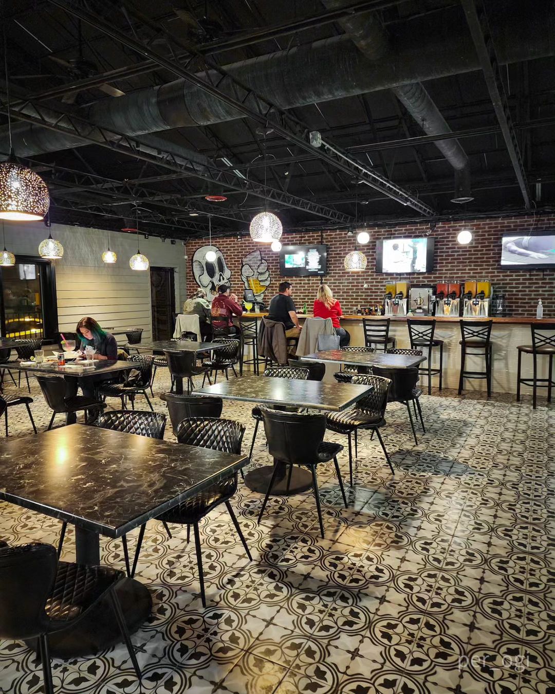 414194104 1374022646815917 3960110820436272166 n