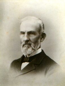 535653 561013393917096 85811225 n 229x300 1