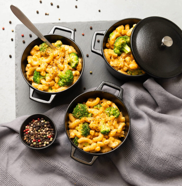 Mac and Cheese Cheesy Broccoli Pasta scaled e1734363978428 1002x1024 1 768x785