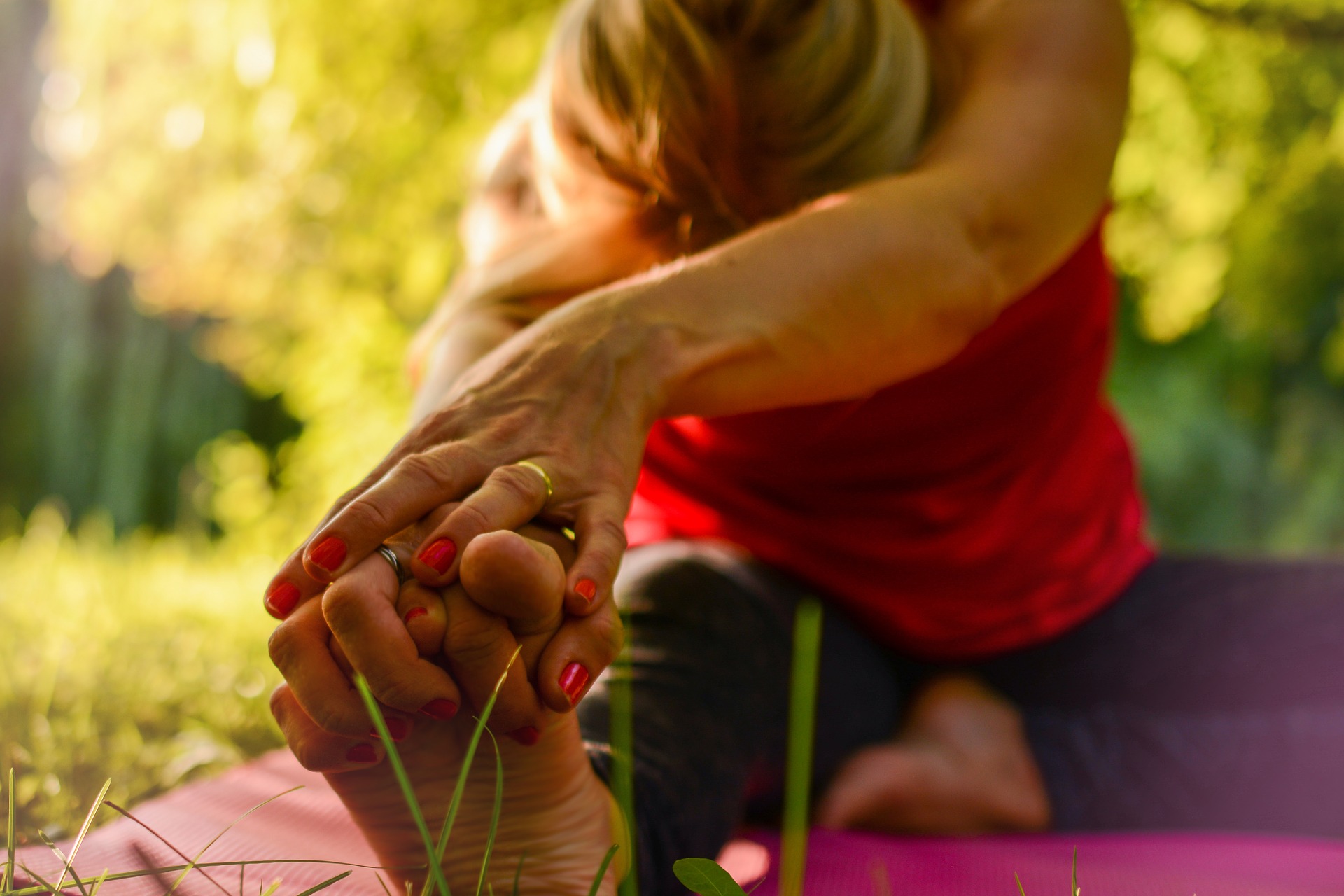 yoga-2662234_1920-Copy