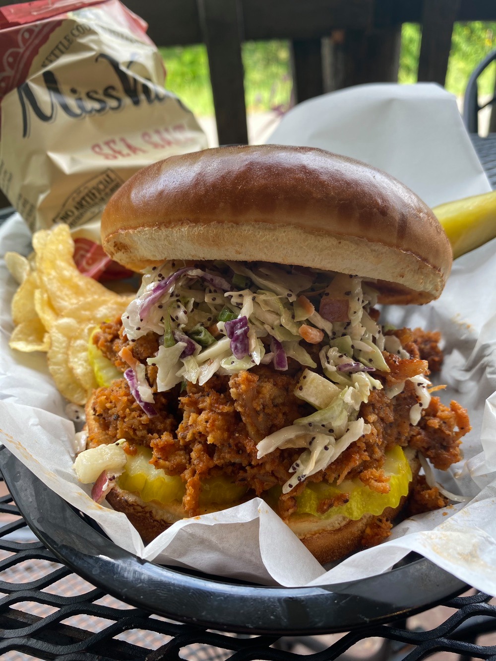 118909618 3859535834075318 3892018931832876289 n