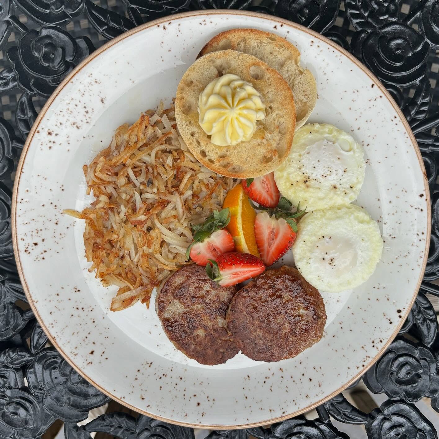 462223282 18467699776008926 1512430171940291234 n