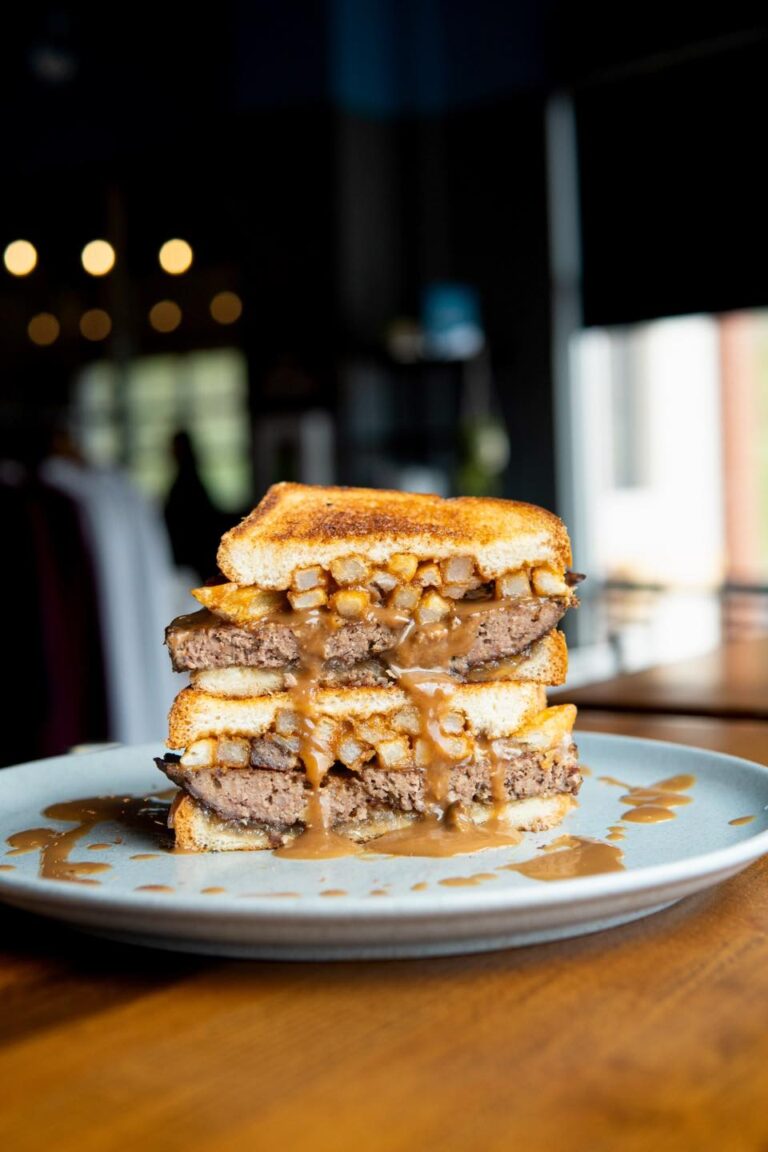 463392497 965753842236193 8661880018792280147 n 768x1152