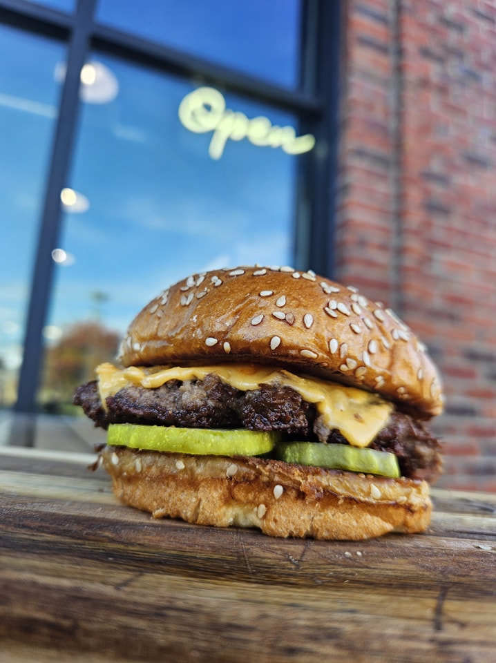 481025779 970941581801621 1356533382587177985 n