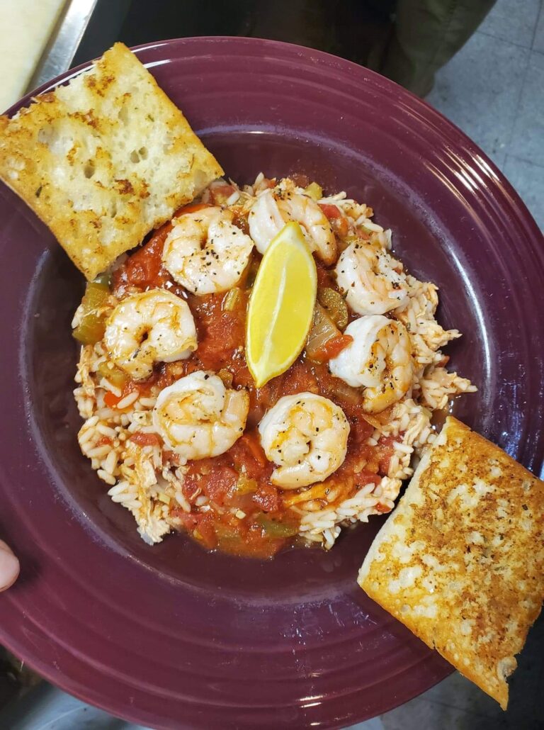 90091240 1460741190759062 304594244499144704 n 768x1030