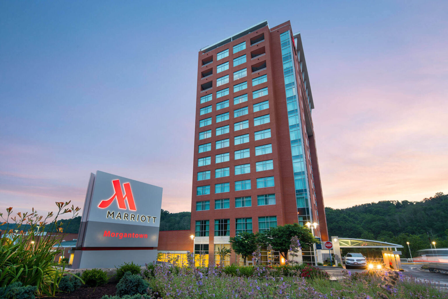 Marriott Outside 1536x1025